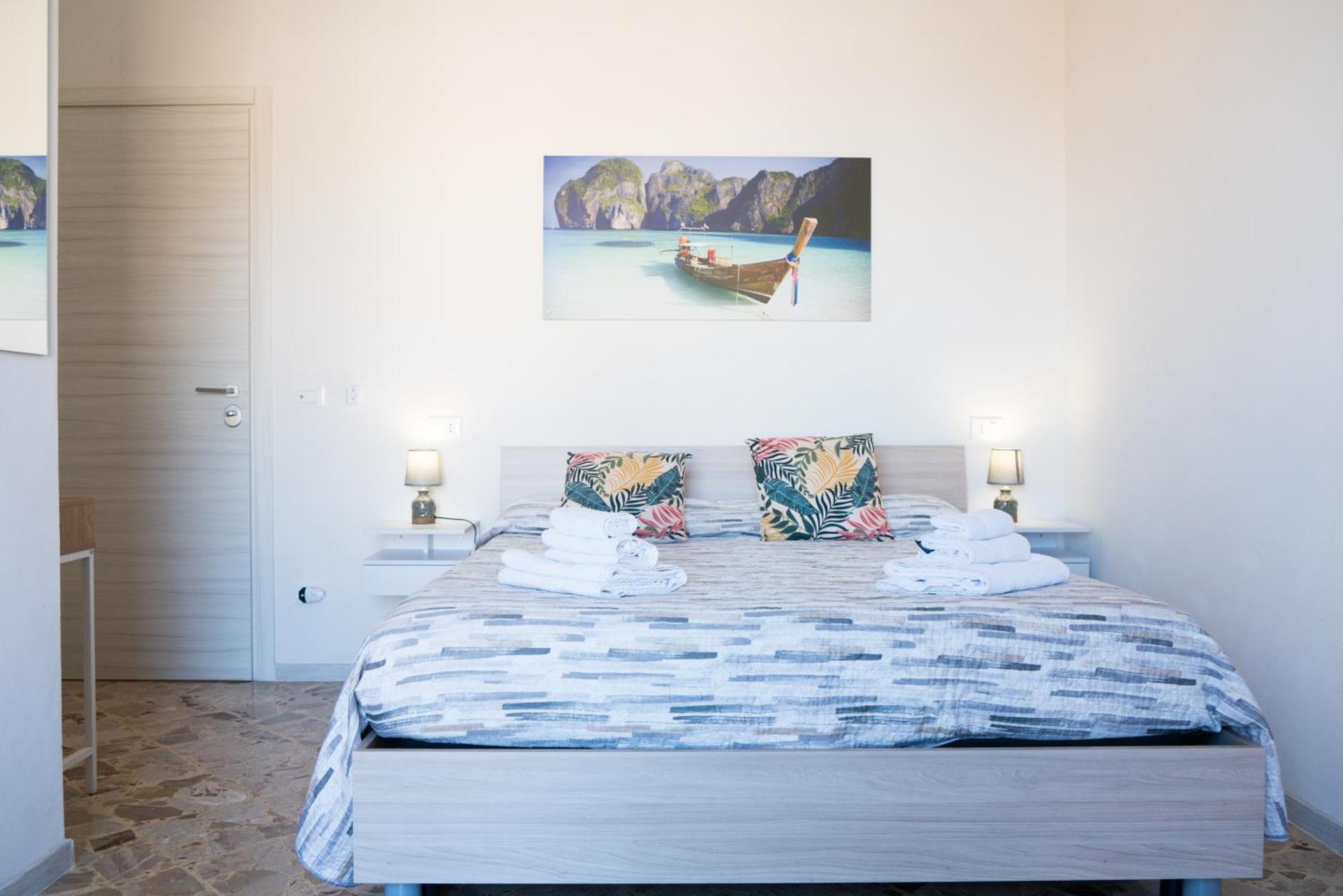 Ponente & Maestro Rooms Favignana Exterior foto